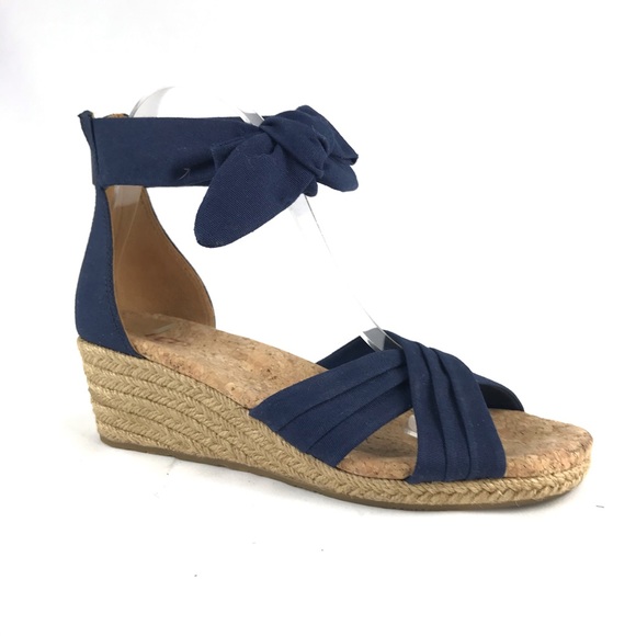 UGG Shoes - UGG Traci Espadrille Wedge Sandal Blue Bow Sz 7